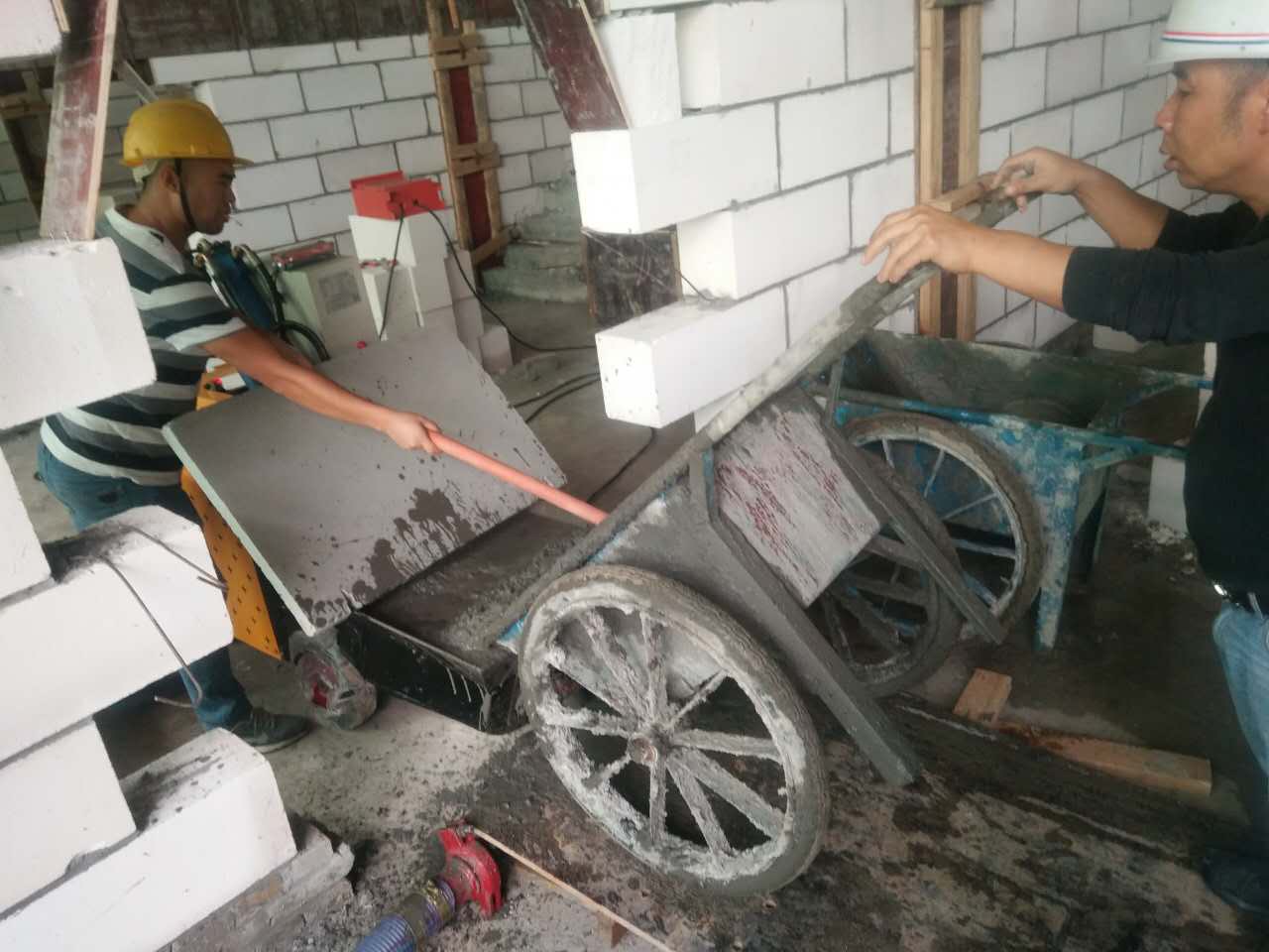 滁州二次構(gòu)造柱輸送泵廠家施工現(xiàn)場